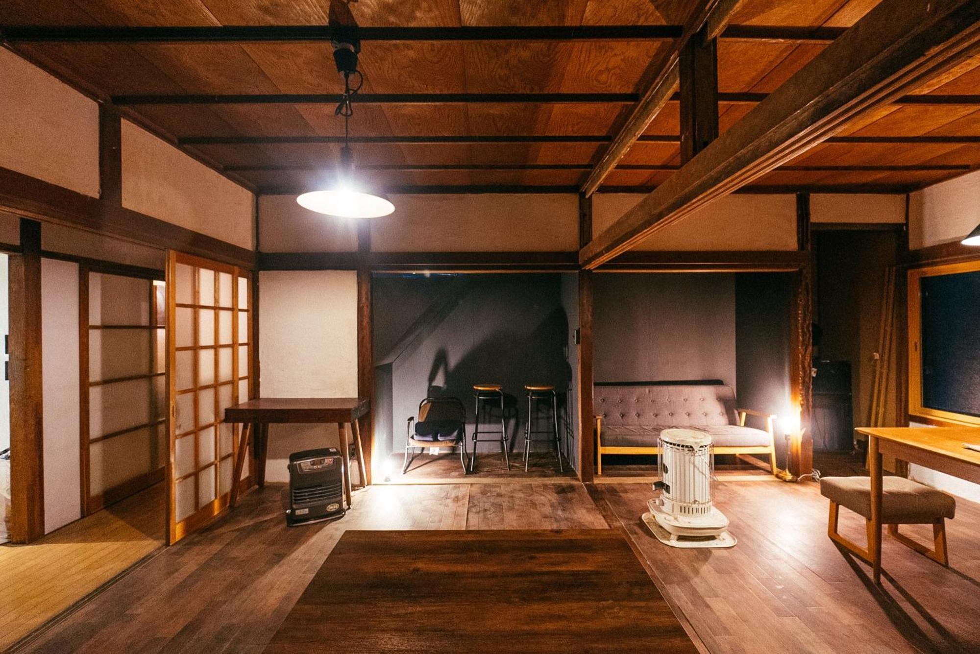 松本市の一棟貸し切りできる古民家 エクステリア 写真