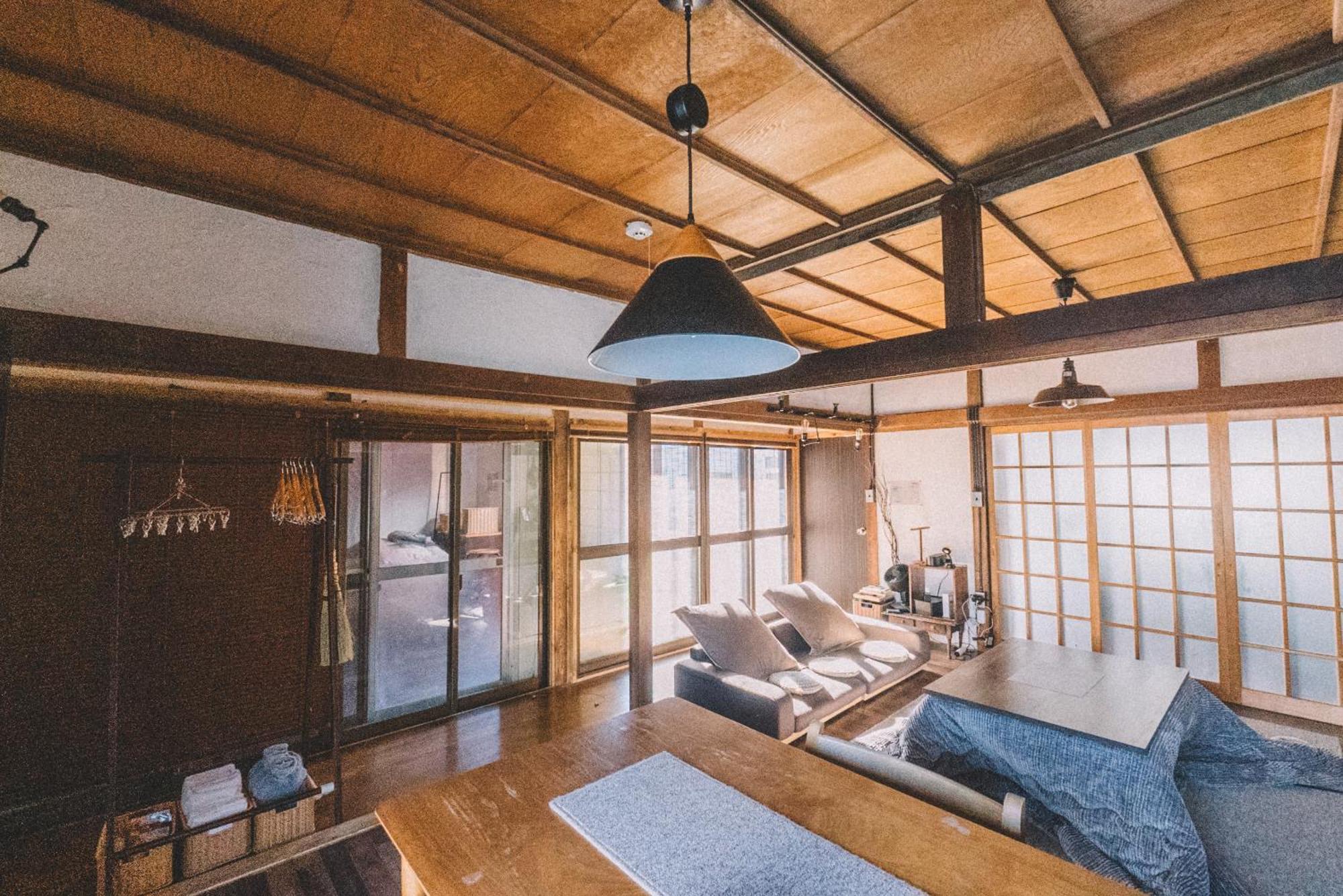 松本市の一棟貸し切りできる古民家 エクステリア 写真
