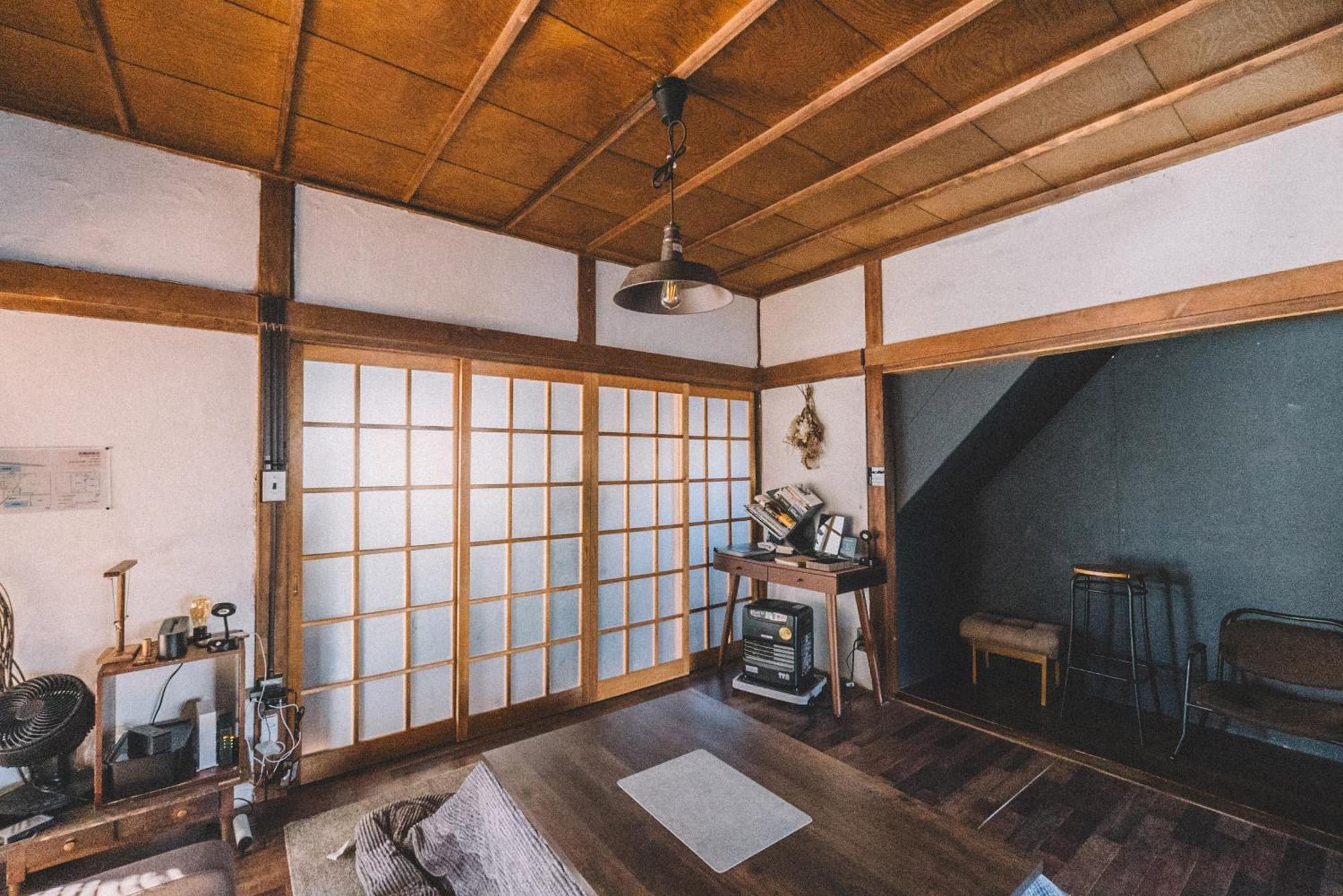 松本市の一棟貸し切りできる古民家 エクステリア 写真